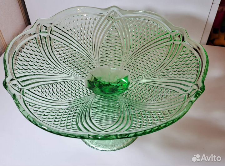 Конфетница Ваза цветное зеленое стекло СССР
