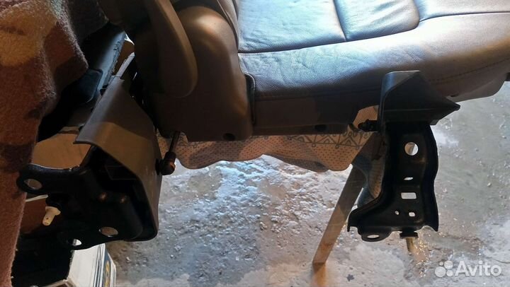 Сиденья 3 ряд Toyota land cruiser 200