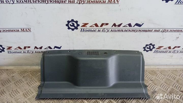 Накладка на торпедо (нижняя) правая Man Tgl Tgm