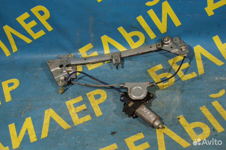 Передний правый стеклоподъемник Mazda 323F BA