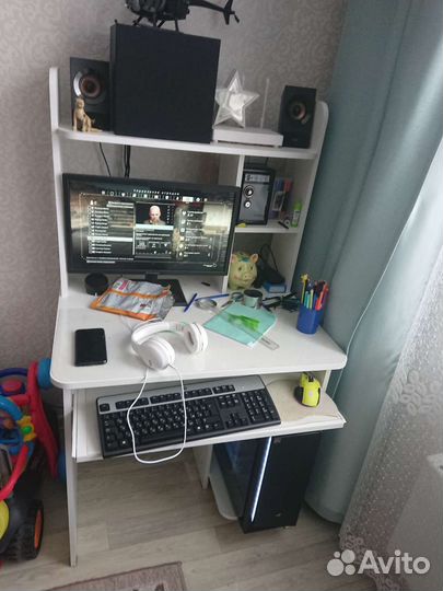 Компьютерныи стол