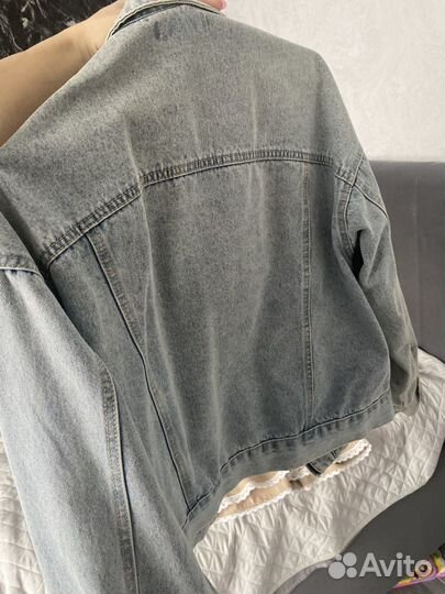 Джинсовая куртка женская