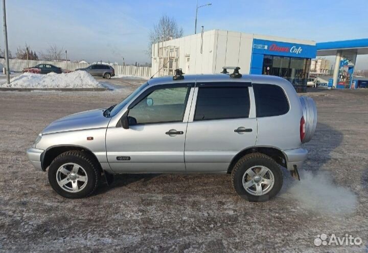 Chevrolet Niva 1.7 МТ, 2008, битый, 138 000 км