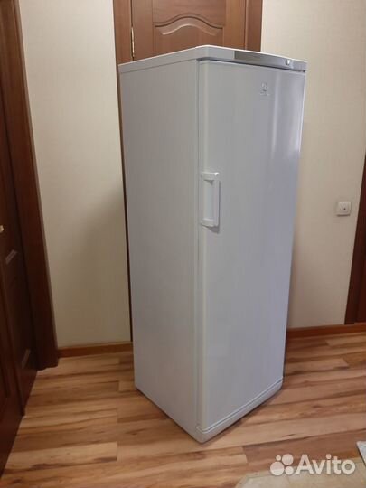 Морозильная камера indesit SFR167NF.002