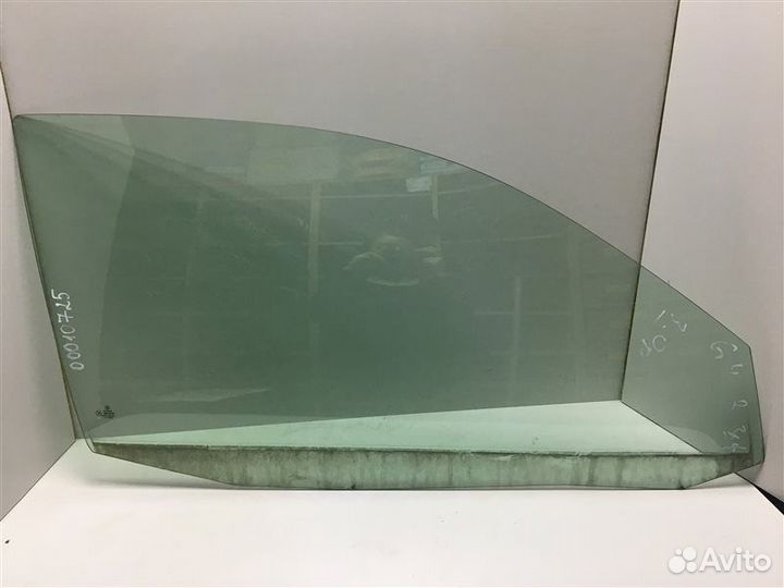 Стекло двери передней правой Volkswagen Golf Iv