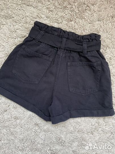 Стильные свободные шорты Bershka (Бангладеш)