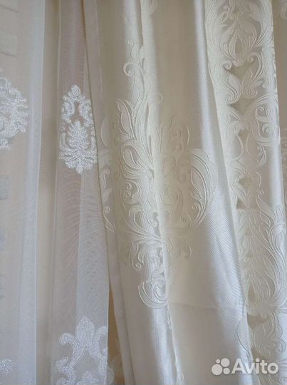 Шторы сливочно жемчужного цвета плотные,тюль оаэ