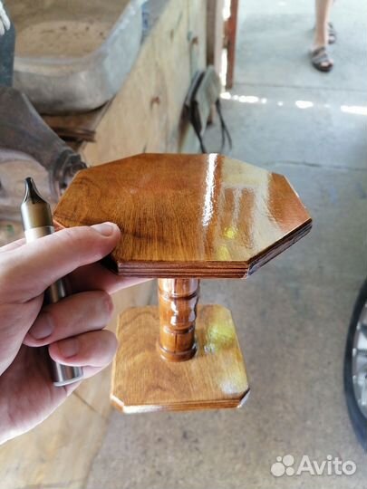 Подставки под блюда на ножке из дерева