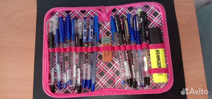 Набор шариковых и гелиевых ручек 15 шт