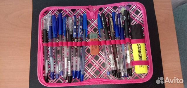Набор шариковых и гелиевых ручек 15 шт