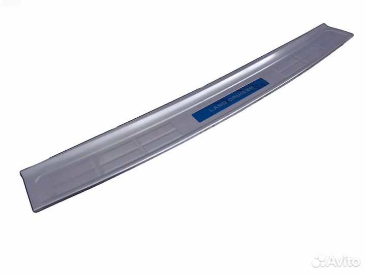 Накладка на задний бампер Toyota LC 200 X5603