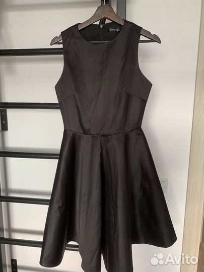 Вечернее атласное платье