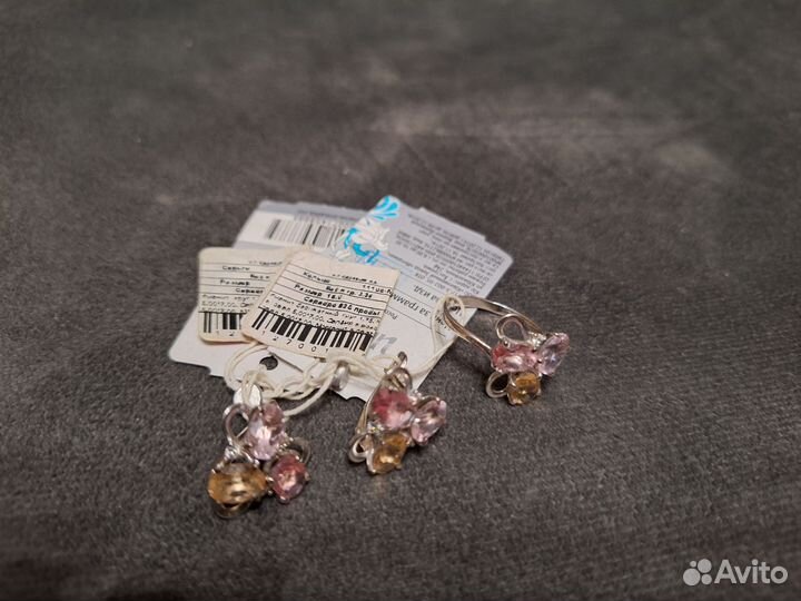 Серьги и кольцо серебряные с самоцветами