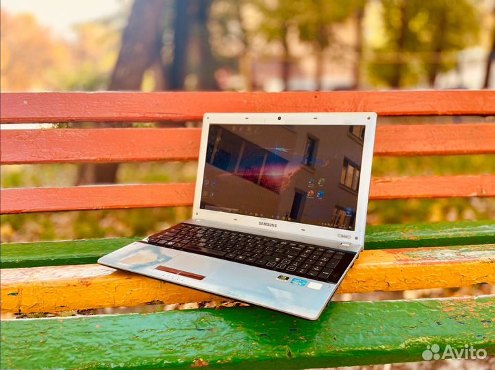 Мощный ноутбук Samsung SSD/Nvidia/I3/4GB