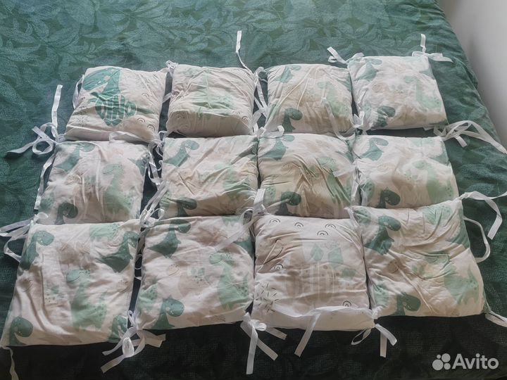 Бортики подушки в кроватку