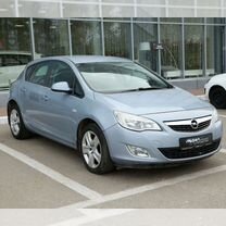 Opel Astra 1.6 AT, 2011, 130 500 км, с пробегом, цена 613 000 руб.