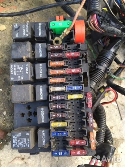 Блок предохранителей и проводка Лада Гранта