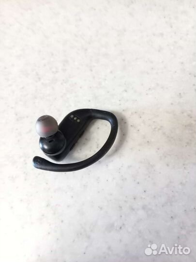 Беспроводной наушник