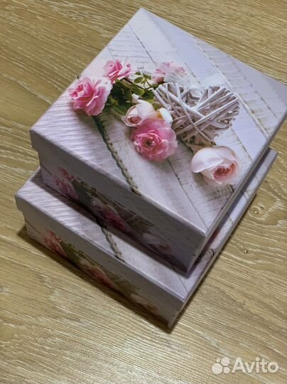 Коробка подарочная новая
