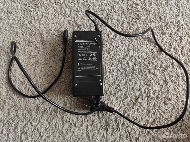 Зарядное устройство для гироскутера