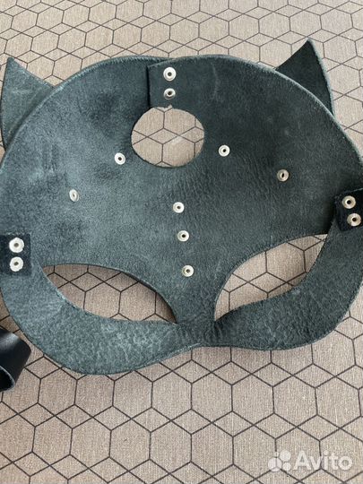 Маска кожаная