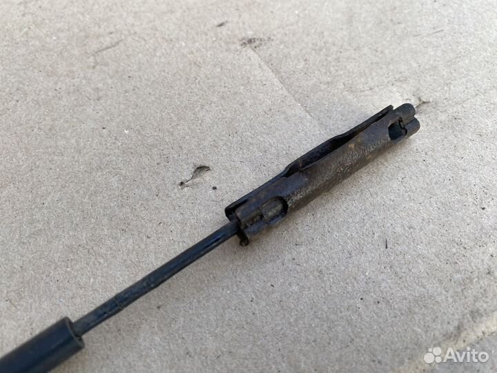 Трос стояночного тормоза Ford Focus 2