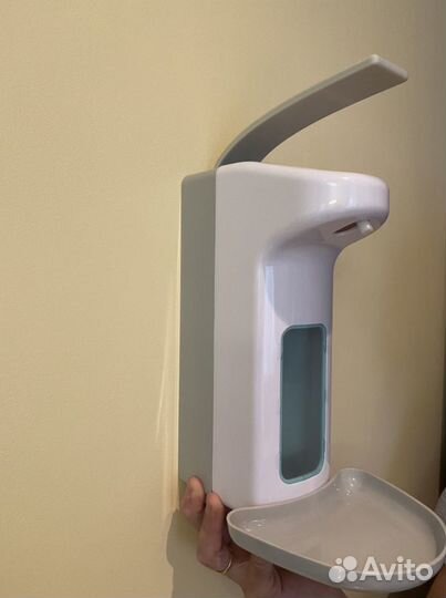 Локтевой дозатор