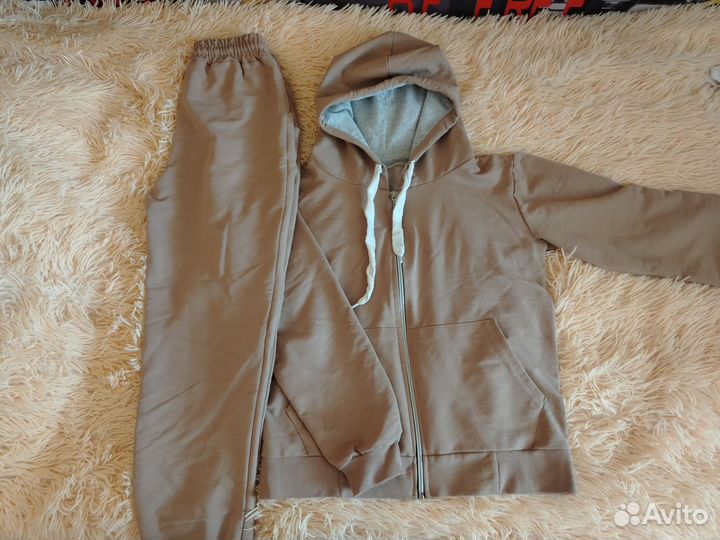 Спортивный костюм для девочки, 10-12 лет