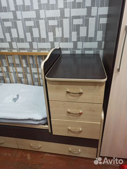 Детская кроватка трансформер с маятником