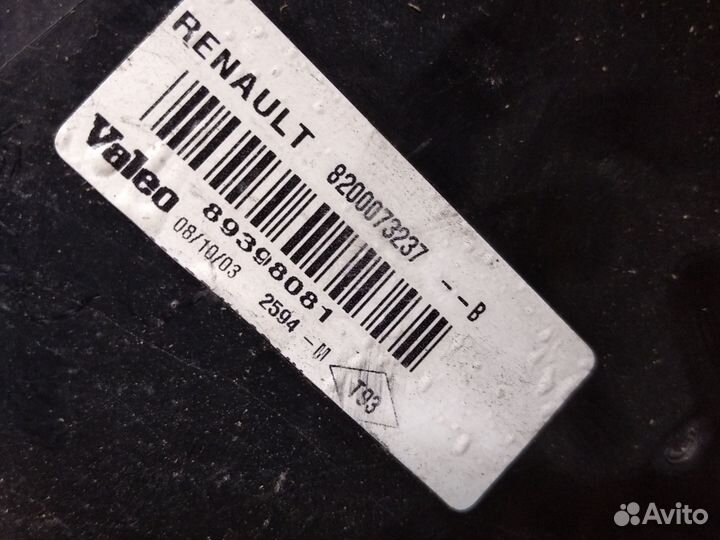 Задние фонари Рено Меган 2