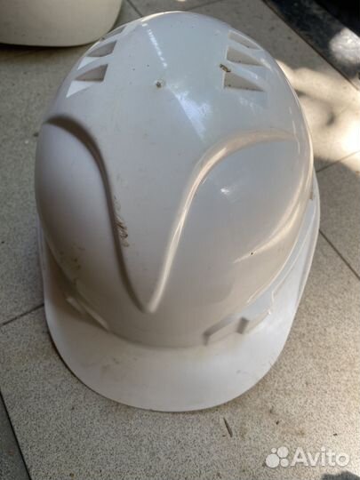 Каска рабочая белая