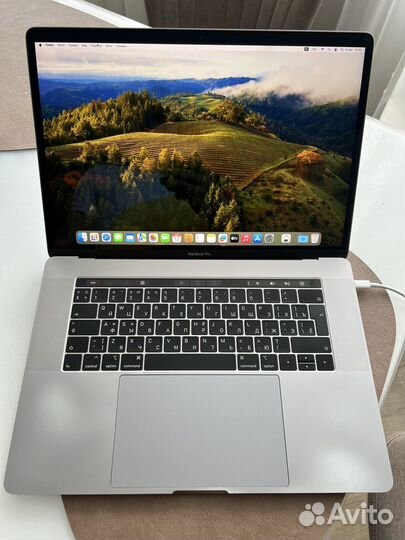 Apple macbook pro 15 2019 a1990