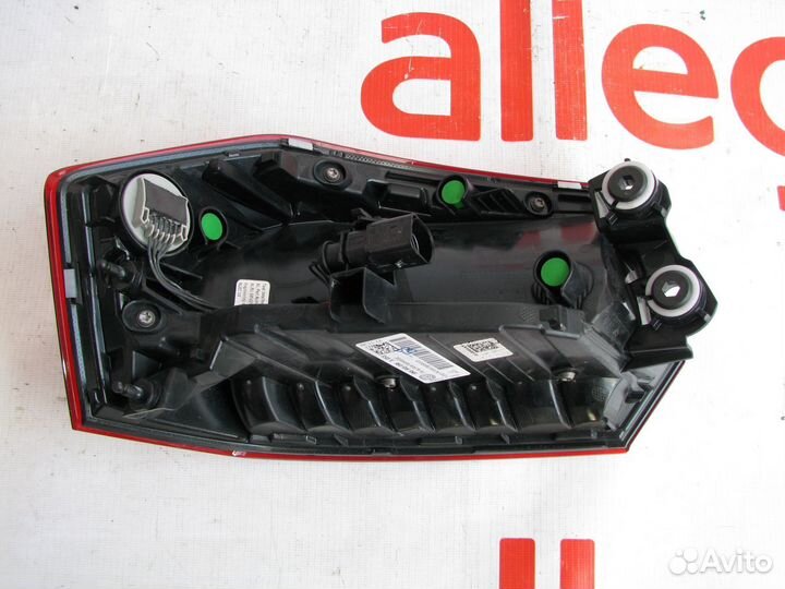 VW Polo Liftback фонарь задний правый 2020+