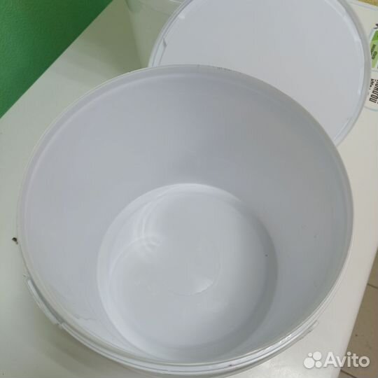 Ведро пластиковое с крышкой 10л