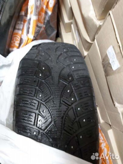 Continental Conti4x4IceContact 235/65 R17