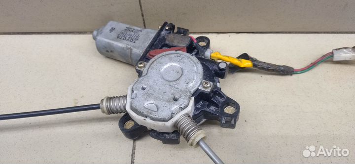 Стеклоподъемник электр. передний правый Celica (ZT