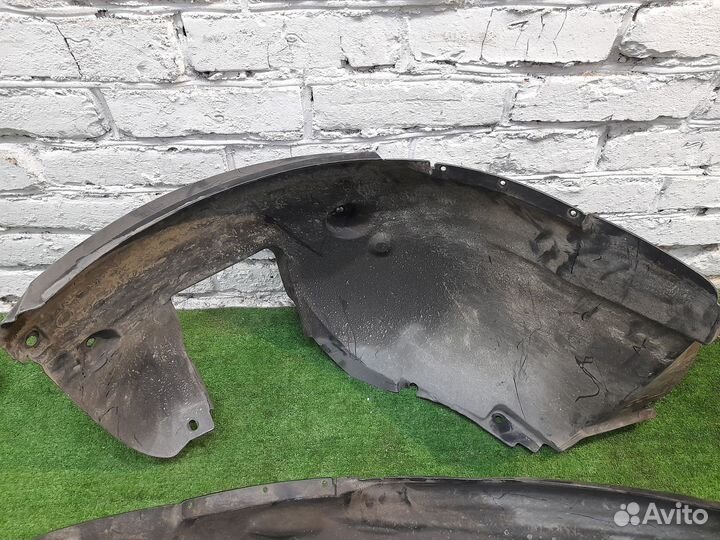 Локер передний правый bmw 1 e87