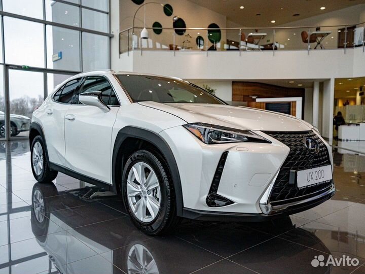 Lexus UX 2.0 CVT, 2022