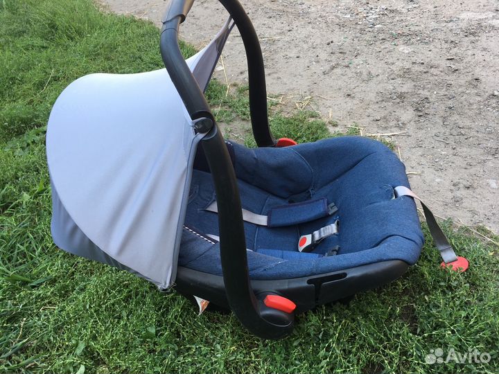 Автомобильное кресло/люлька