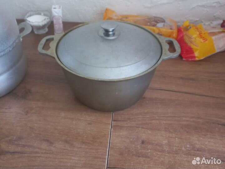 Казан чугунный