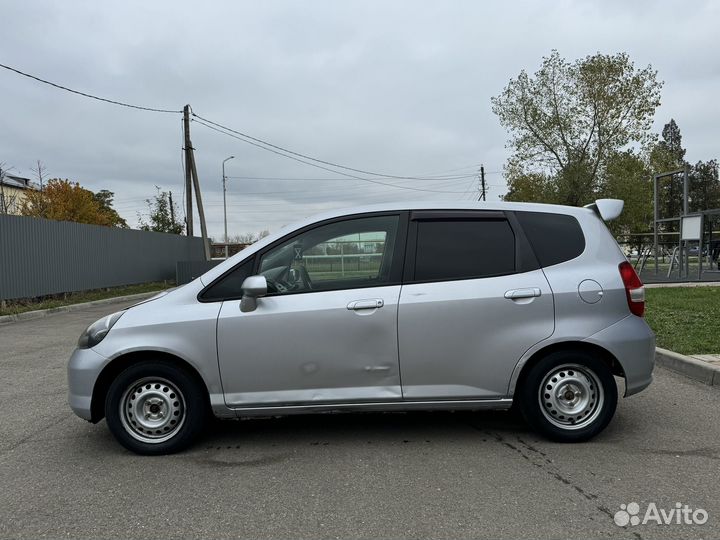 Honda Fit 1.3 CVT, 2002, 300 000 км