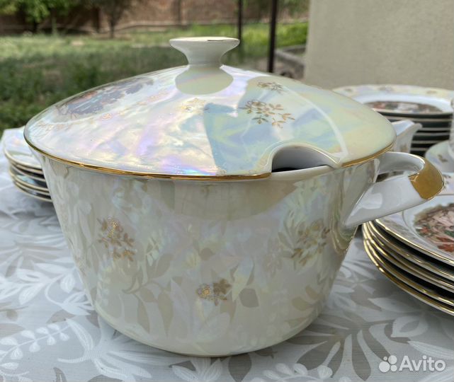 Столовый сервиз 