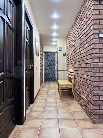 5-к. квартира, 101 м², 9/9 эт.