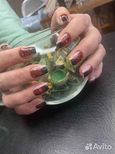 Маникюр, укрепление ногтей, наращивание ногтей