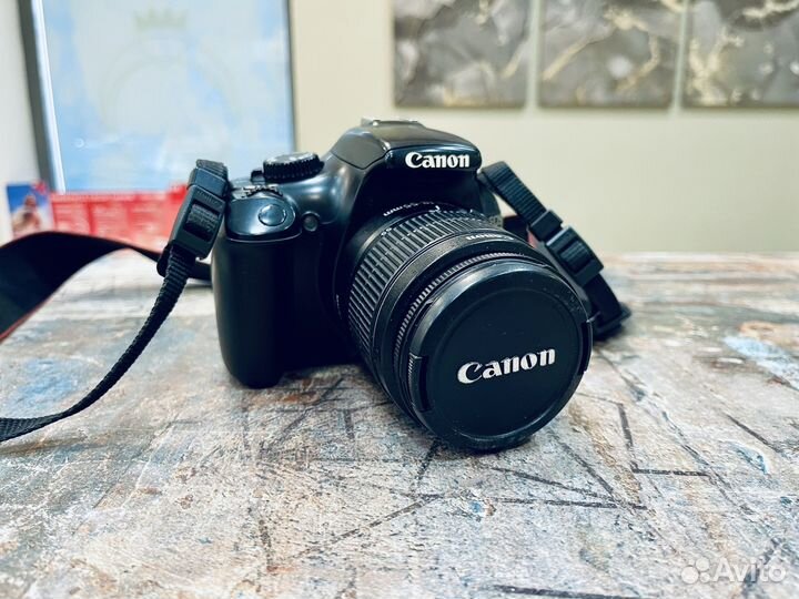 Зеркальный фотоаппарат Canon EOS 1100D