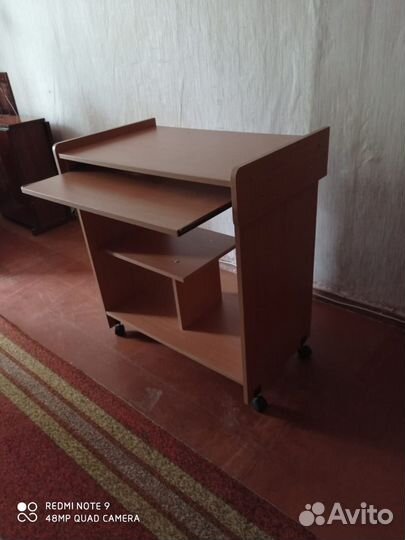 Компьютерный стол