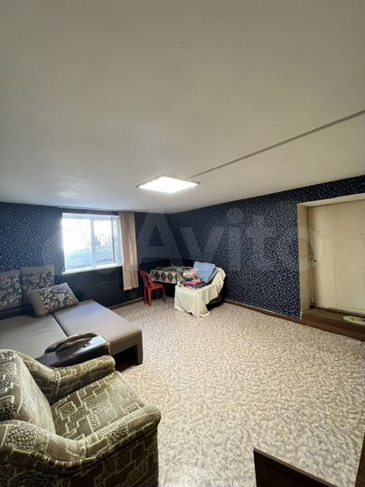 2-к. квартира, 77 м², 1/3 эт.