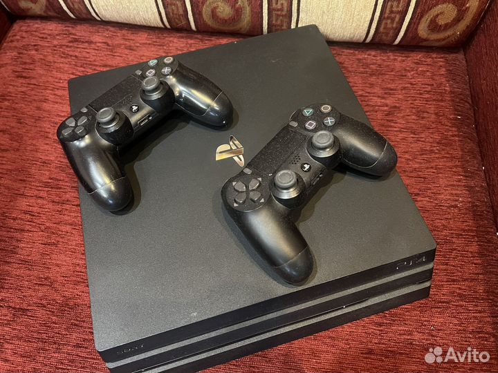 Приставка Sony PS4 Pro 1tb