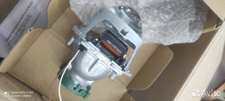 Линзы для toyota Авенси