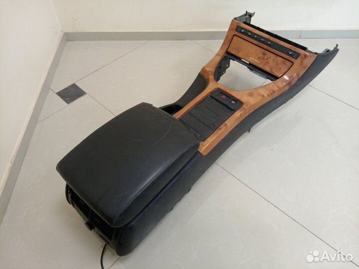 Подлокотник Bmw X5 E53 M62 2001